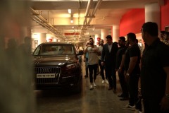 Virat-Kohli-India-Cricket-Captain-at-Nitesh-HUB-office