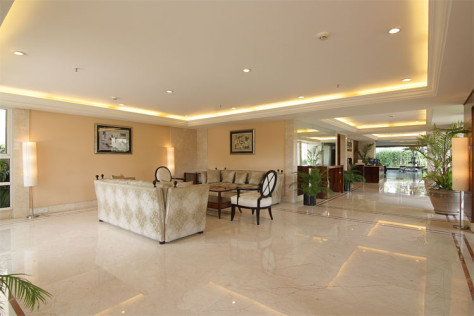 4 BHK flats Race Course Road